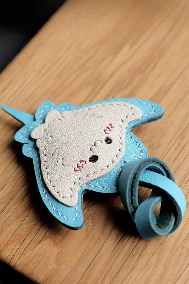 MANTA RAYS CHARM