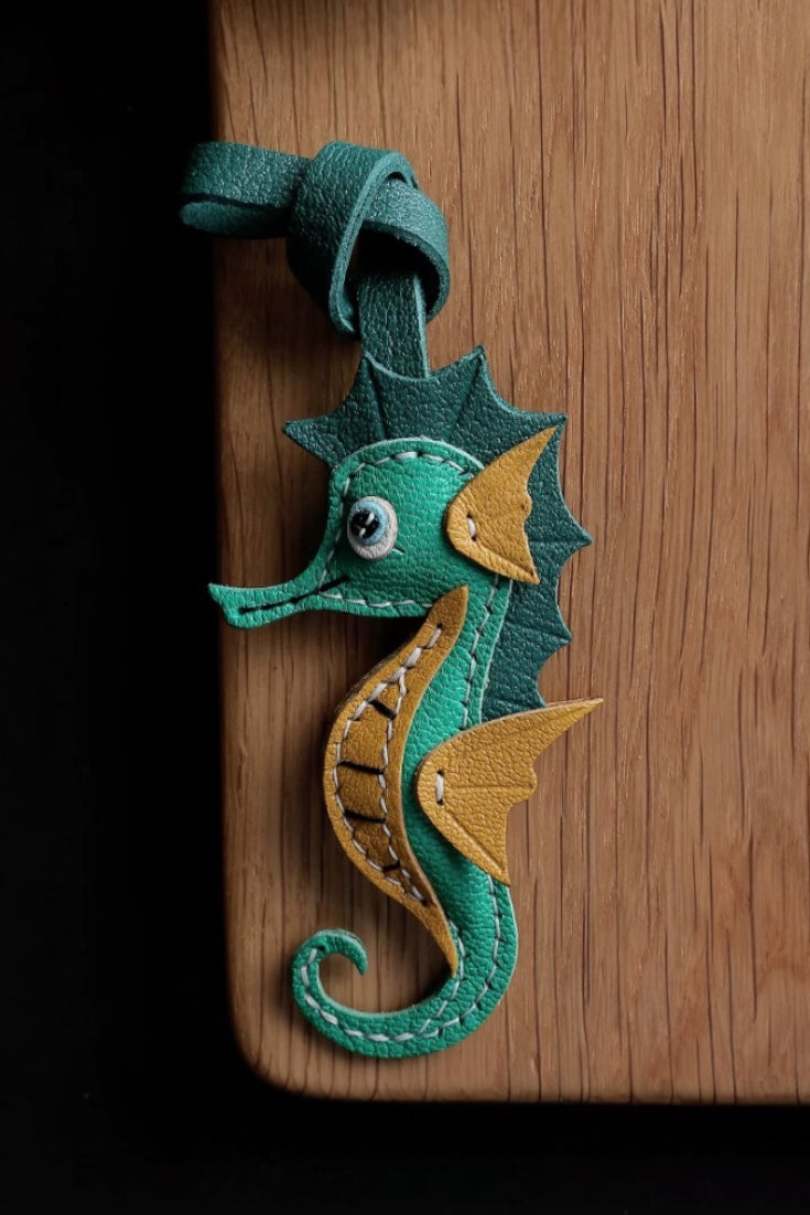 SEAHORSES CHARM
