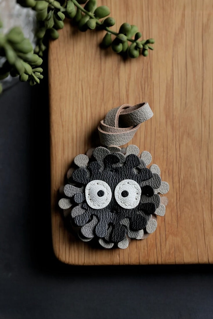 SUSUWATARI CHARM