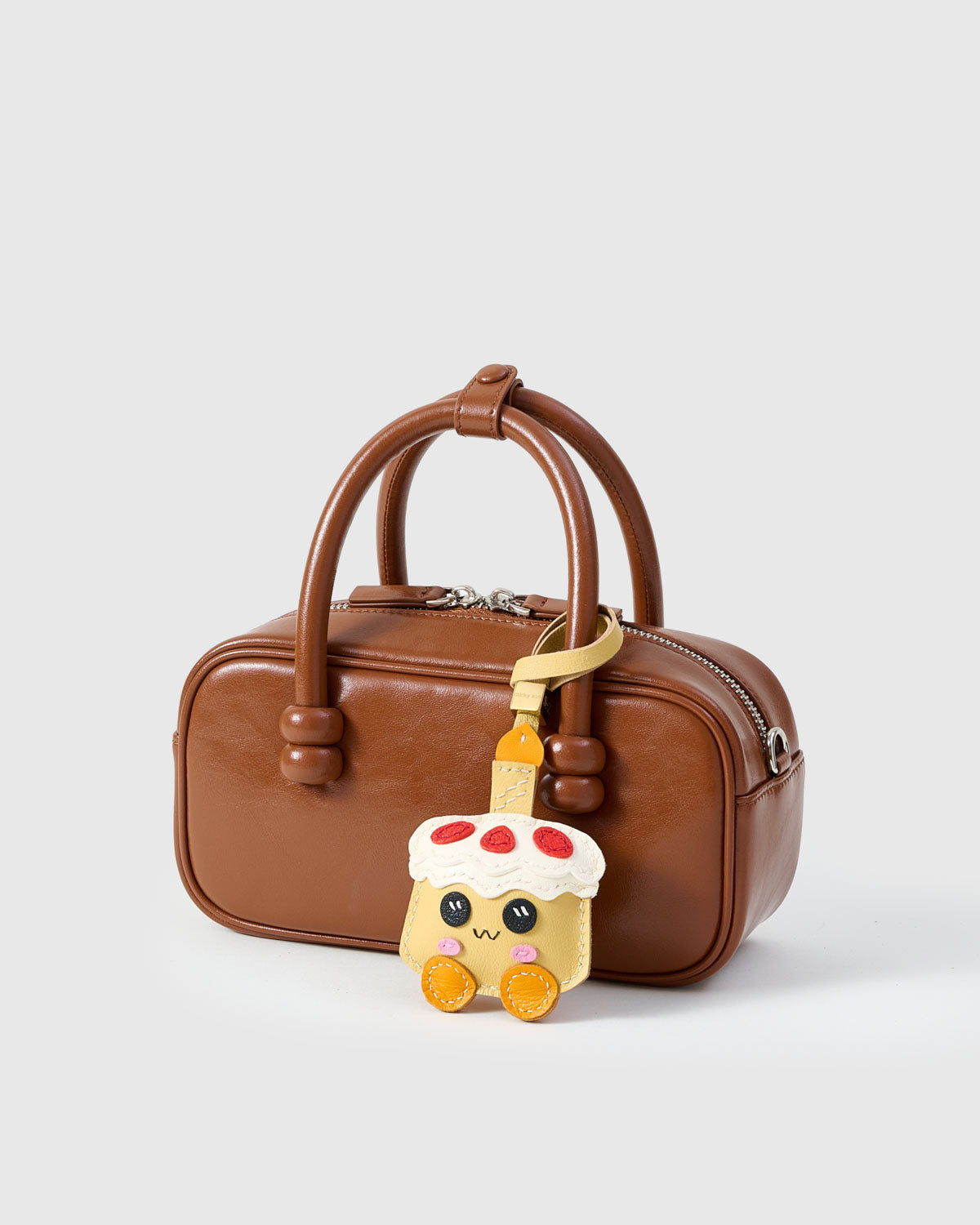 CAKE CHARM