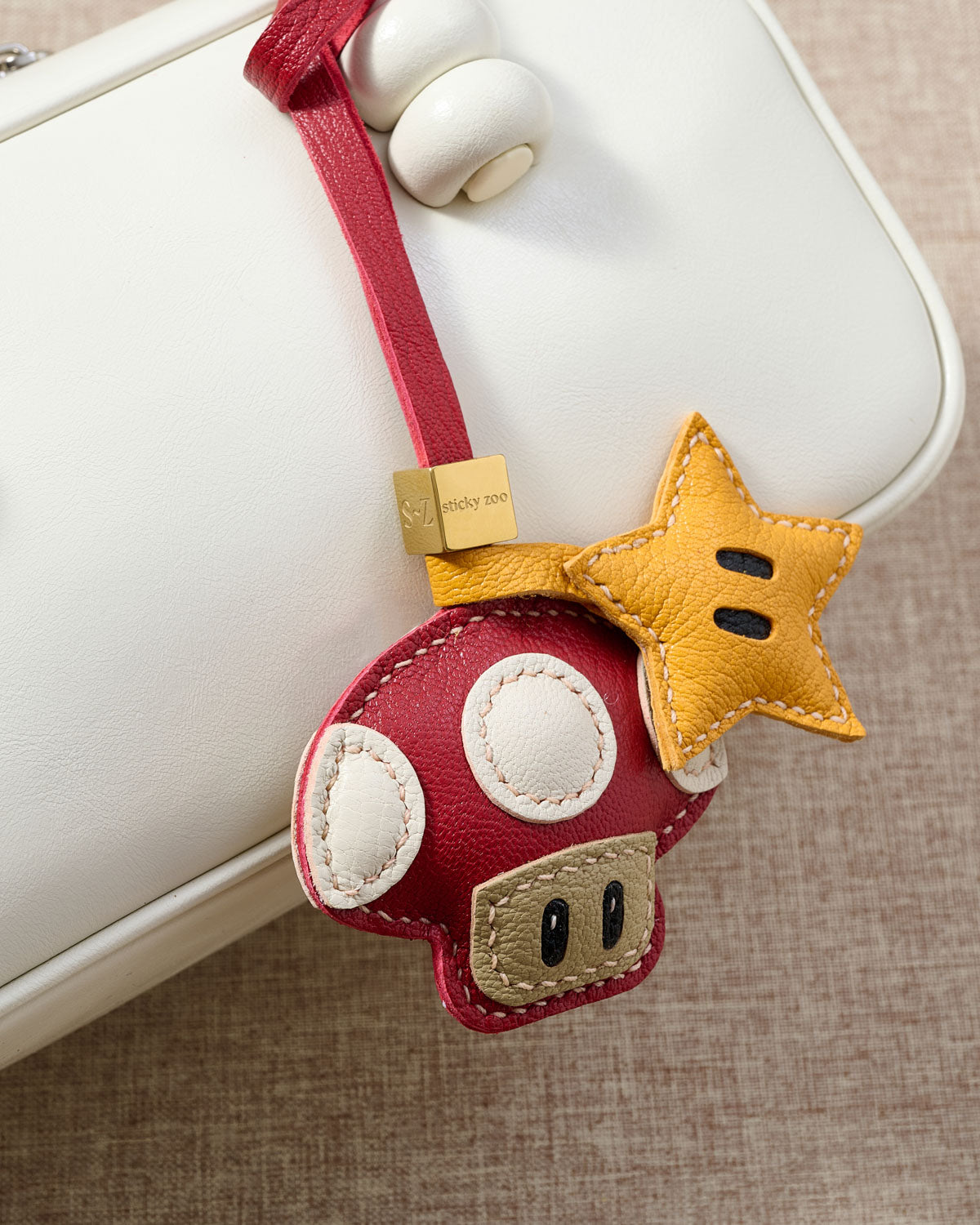 MUSHROOM CHARM
