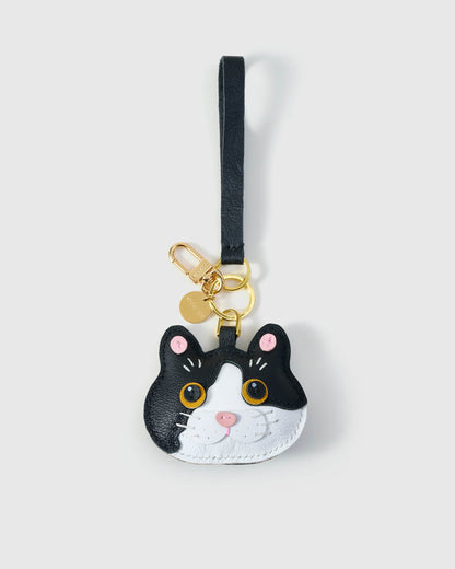 BRITISH SHORTHAIR CAT CHARM – GRAY MUSE EDITION
