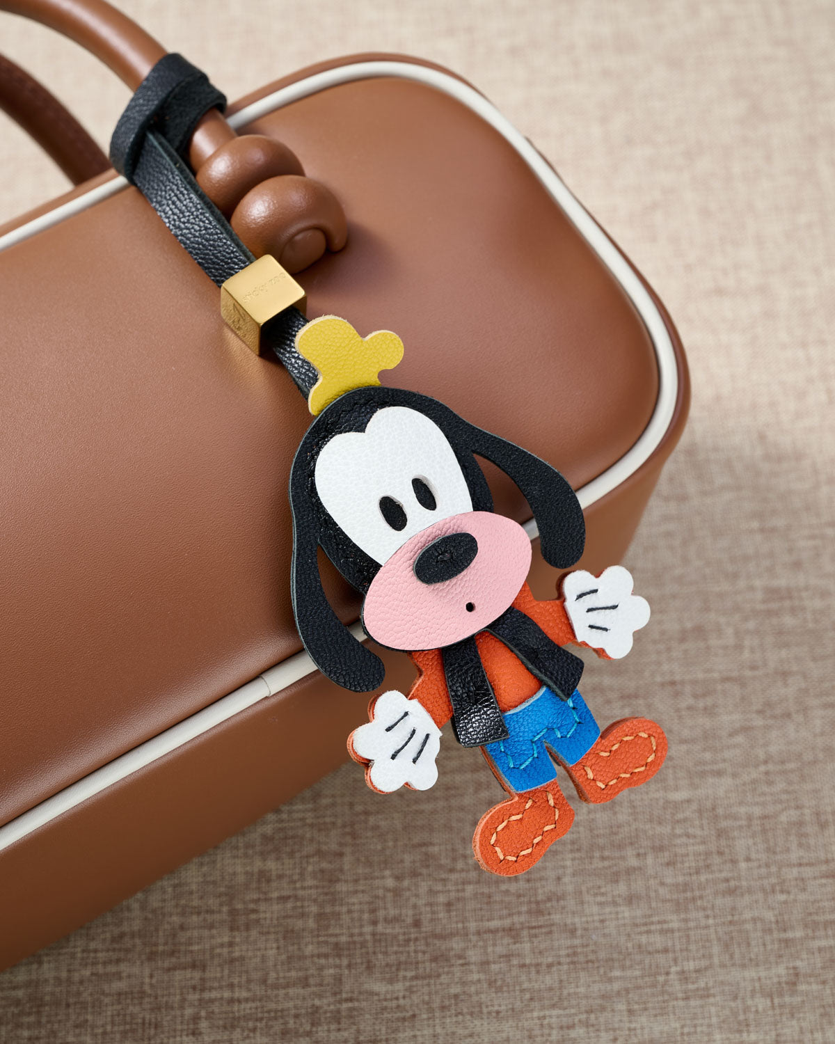 GOOFY CHARM