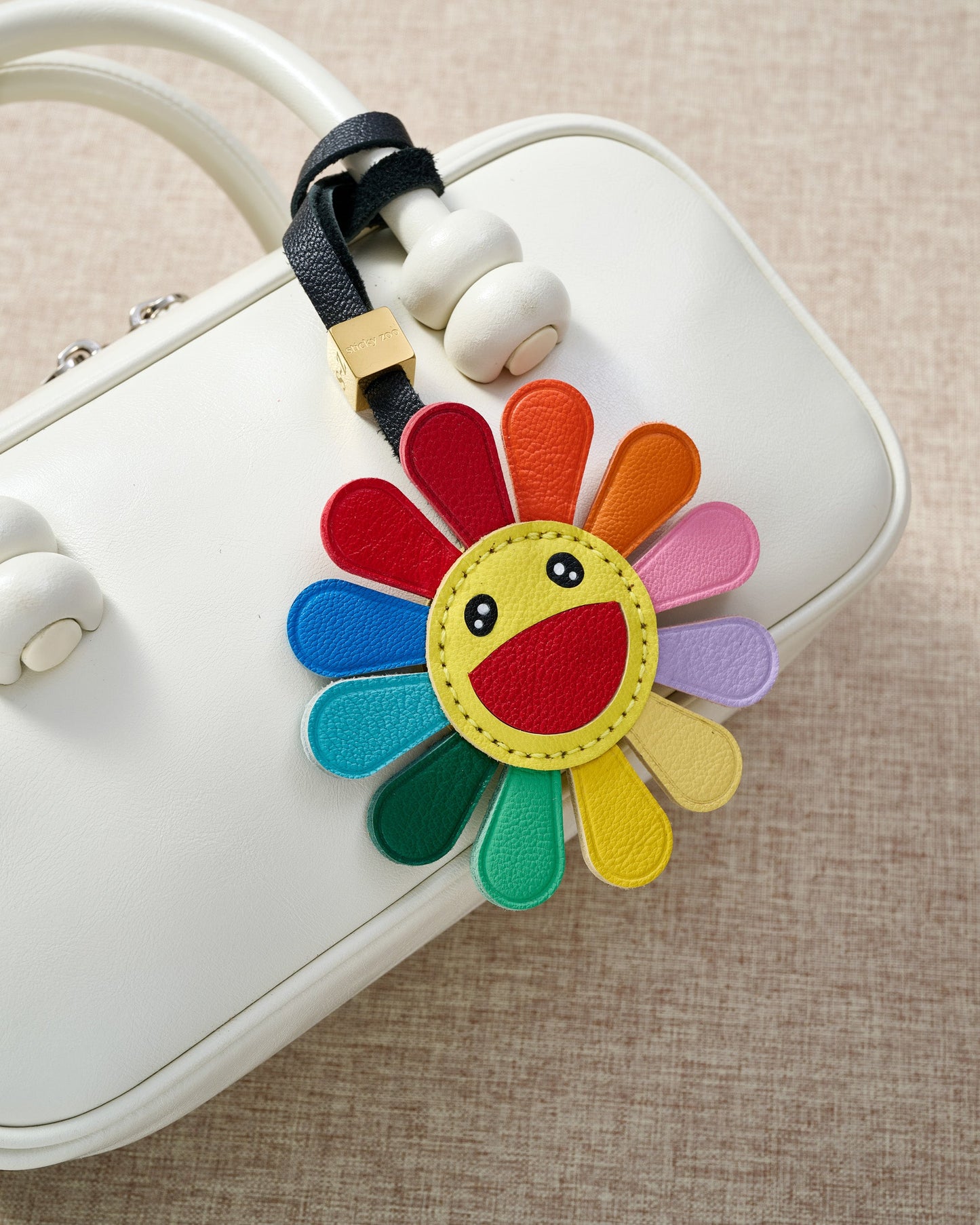 NIGHT FLOWER CHARM