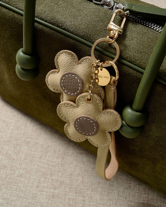FLOWERS CHARM