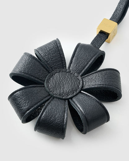 DAISY BAG CHARM