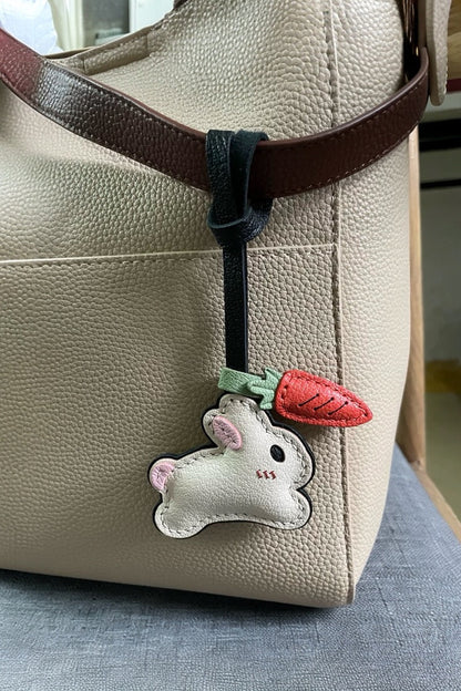 RABBIT WITH CARROT CHARM