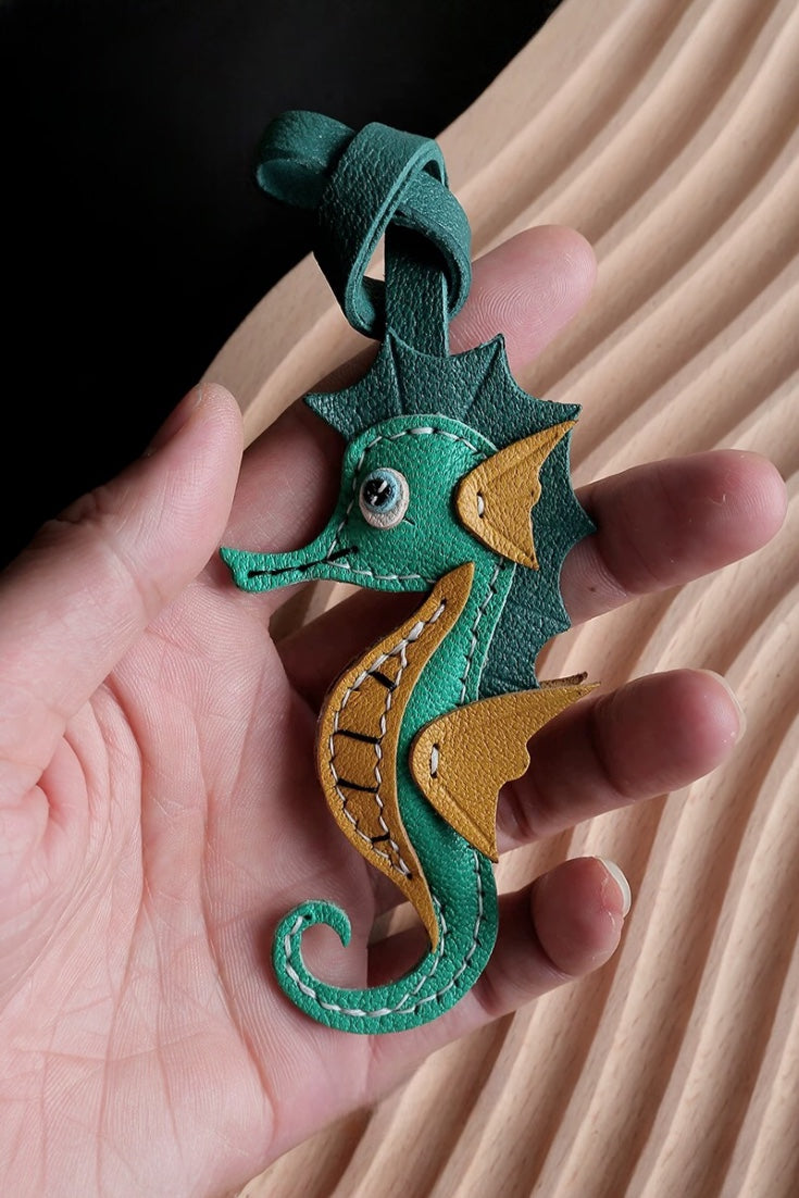 SEAHORSES CHARM