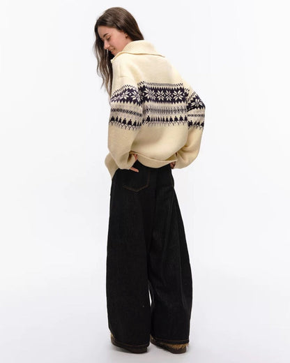 HOLIDAY SWEATER